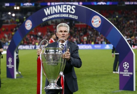 TA：为储备体能，基耶萨在圣诞节当天独自在利物浦基地加训（TA：为提升体能储备，基耶萨圣诞节独自在利物浦基地加练）