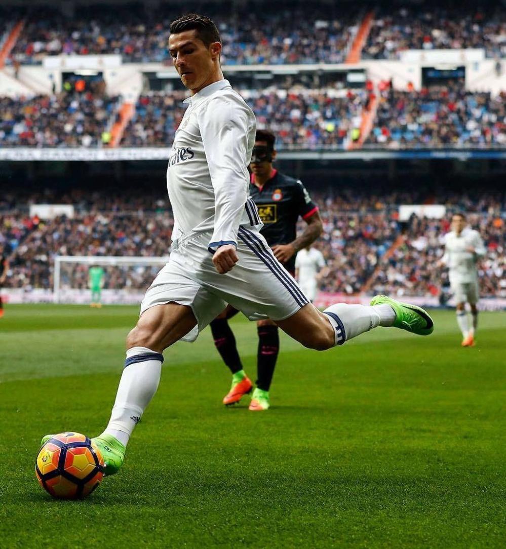 国米大胜晋级+三喜临门！迪乌夫撕掉水货标签，奥西利奥打出明牌