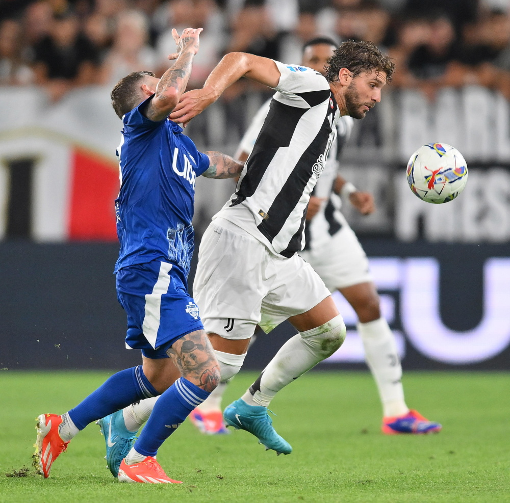 英超前瞻：狼队开局14轮不胜沦为鱼腩，曼联冲击欧战区