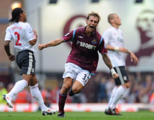 被与梅西比较？伦纳特-卡尔：我不能和他相比，他是我的偶像