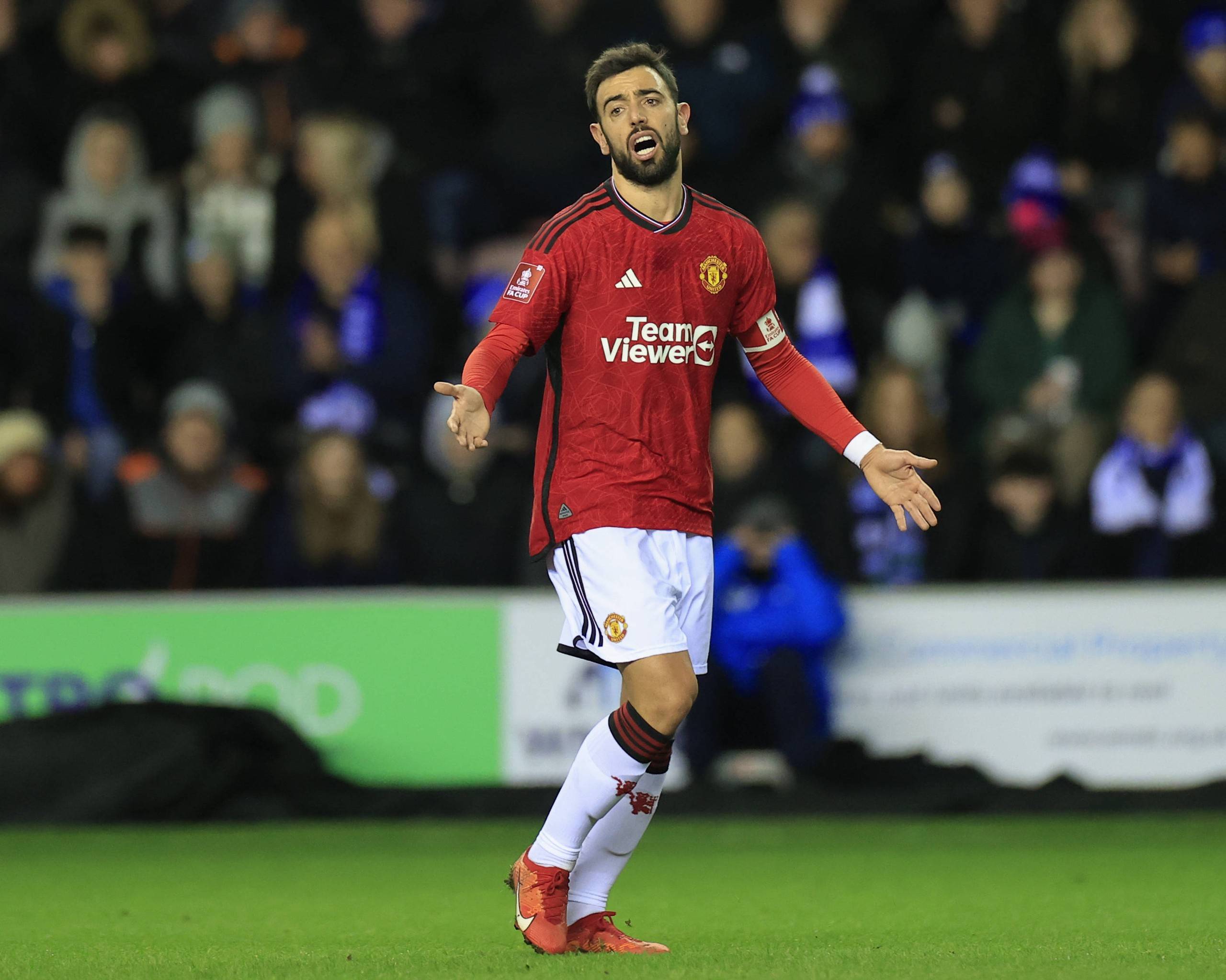 刘若钒：想用中超冠军回报海港，没有他们就没有我今天的一切（刘若钒：愿以中超桂冠回馈海港，没有他们就没有如今的我）