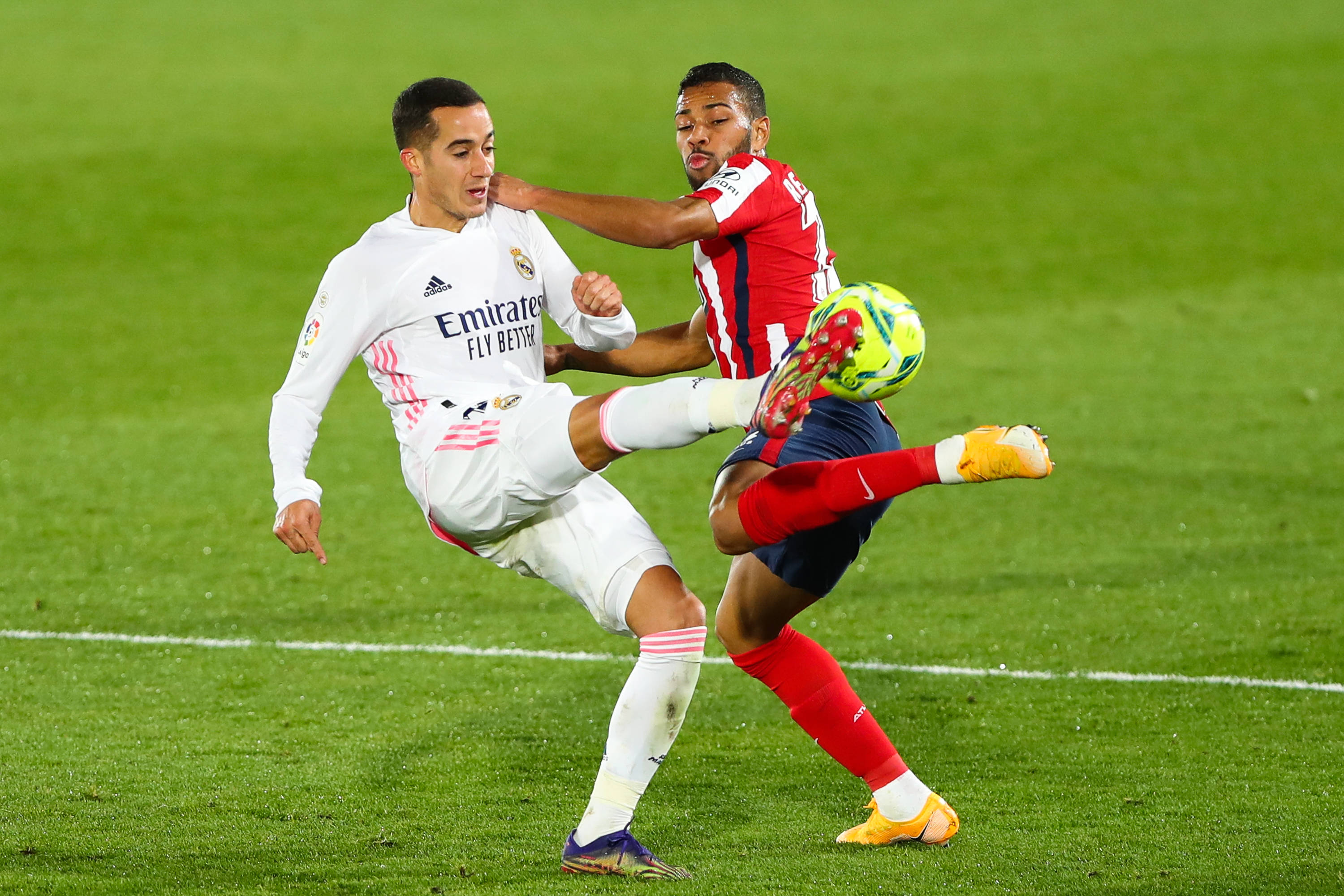 斯基拉：安古伊萨左大腿股二头肌严重撕裂，预计将缺阵40天