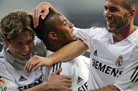 中超历年冠军回顾：深圳健力宝夺元年冠军，海港完成三连冠