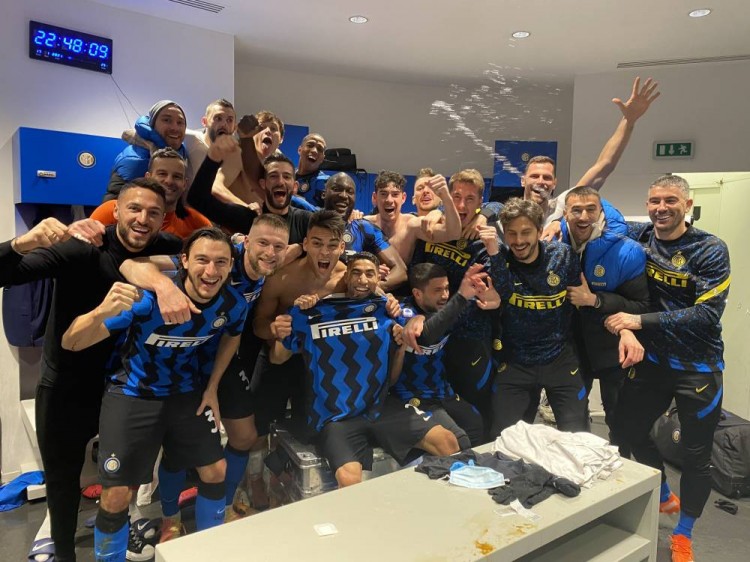 2025中超助攻榜：纳萨里奥、克雷桑9次并列第一，韦世豪8次（2025中超助攻榜：纳萨里奥、克雷桑以9助并列榜首，韦世豪8助紧追其后）