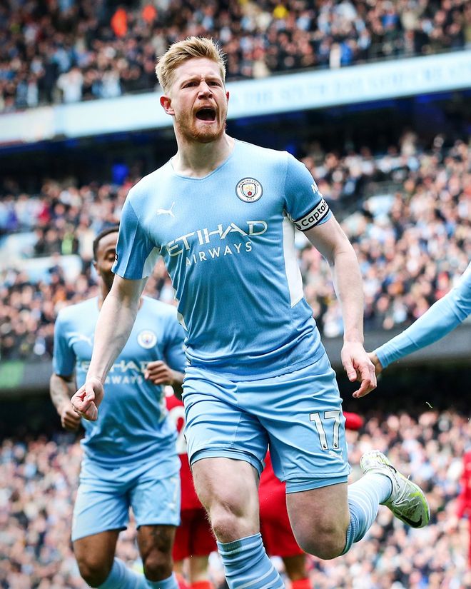 马卡：皇马没对阿隆索下最后通牒，对毕巴不是生死战